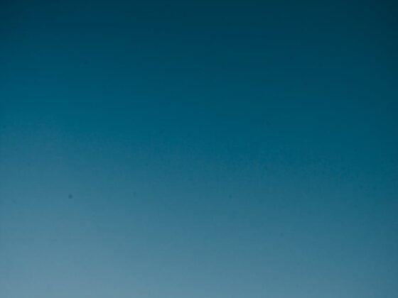 mountain under blue sky